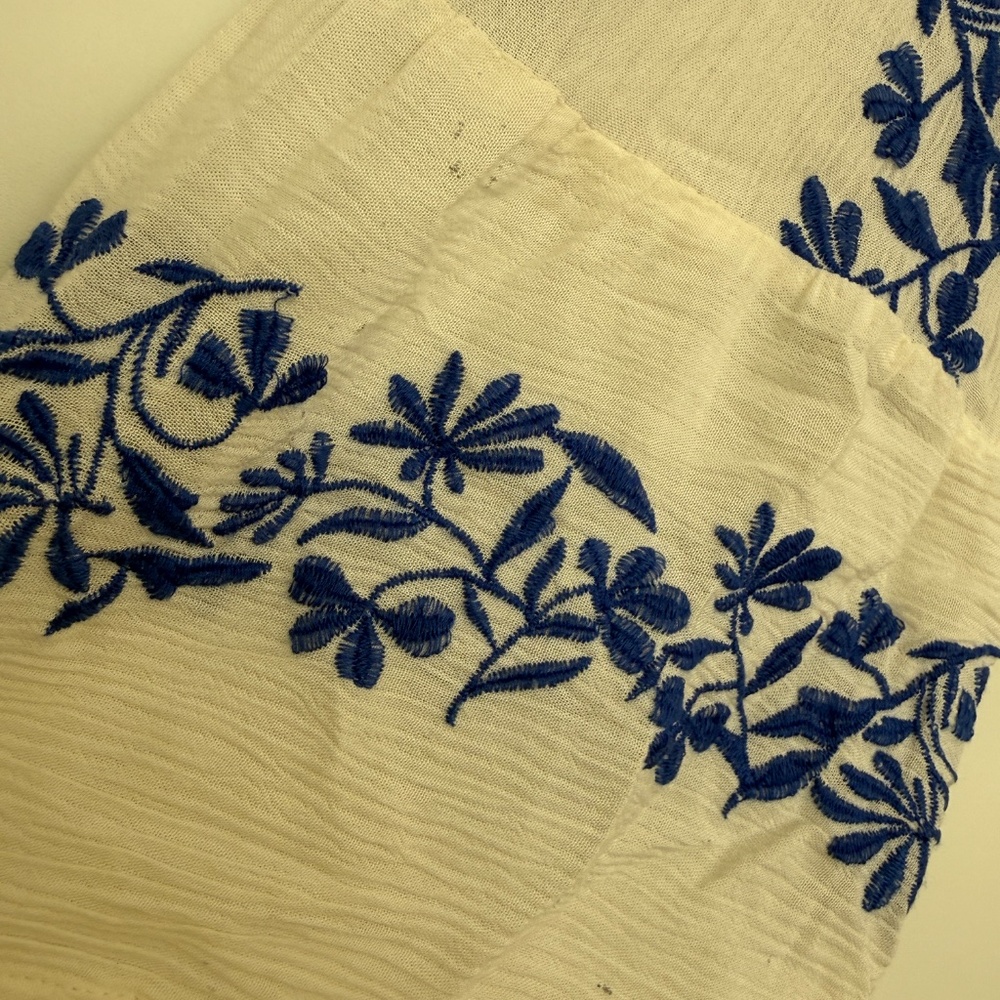 Hale Bob White Dress W/ Blue Embroidery - Size M - Picture 3 of 10